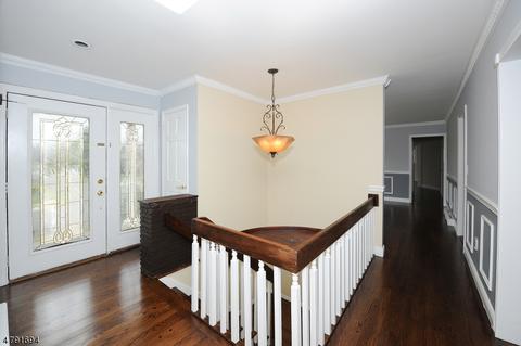 21 Sinclair Dr, Wayne, NJ 07470 photo 4