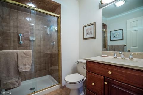 14 Matthew Rd, Wayne, NJ 07470 photo 18