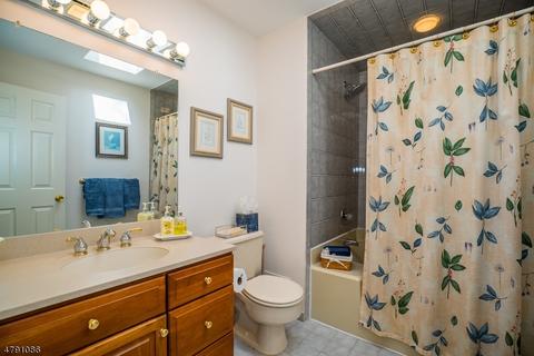 14 Matthew Rd, Wayne, NJ 07470 photo 20
