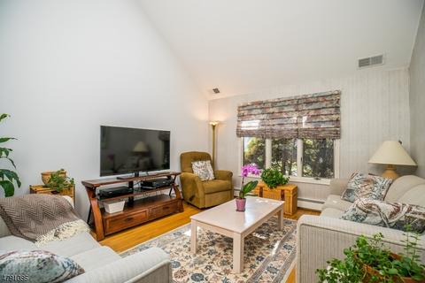 14 Matthew Rd, Wayne, NJ 07470 photo 14
