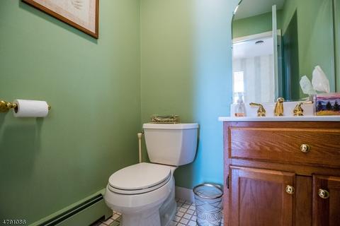14 Matthew Rd, Wayne, NJ 07470 photo 15