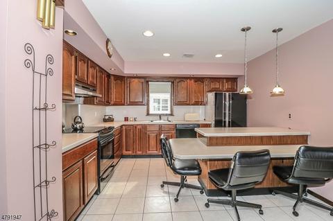 37 Millridge Rd, Secaucus, NJ 07094 photo 6