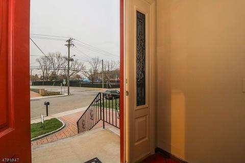 37 Millridge Rd, Secaucus, NJ 07094 photo 5