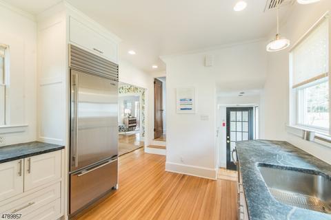99 Haddon Pl, Montclair, NJ 07043 photo 13