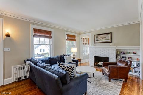 137 Pine Grove Ave, Summit, NJ 07901 photo 3