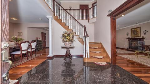 21 Grandview Dr, Wayne, NJ 07470 photo 13