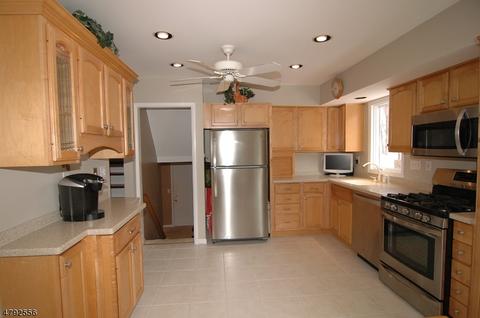 151 Elm St, Dover, NJ 07801 photo 4
