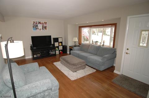 151 Elm St, Dover, NJ 07801 photo 2