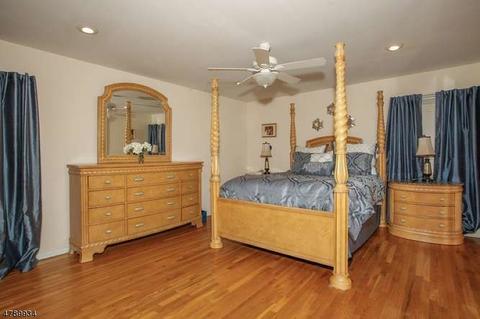 3 Cooper Dr, Wanaque, NJ 07465 photo 10