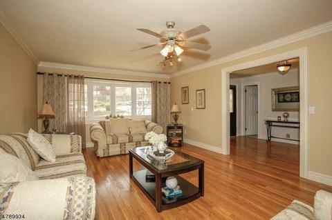 3 Cooper Dr, Wanaque, NJ 07465 photo 3