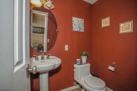 3 Cooper Dr, Wanaque, NJ 07465 photo 9