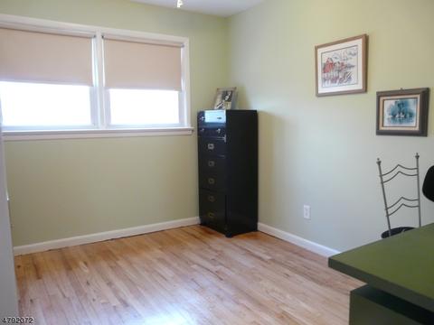 17 Kemp Dr, Springfield, NJ 07081 photo 9