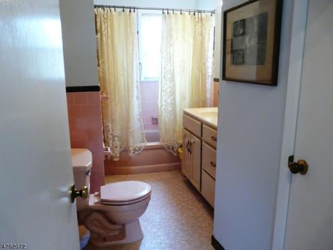 17 Kemp Dr, Springfield, NJ 07081 photo 10
