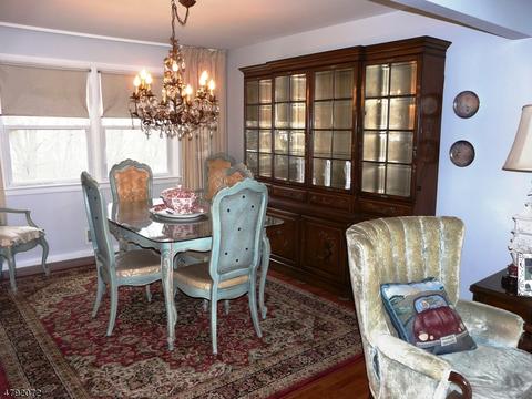 17 Kemp Dr, Springfield, NJ 07081 photo 4