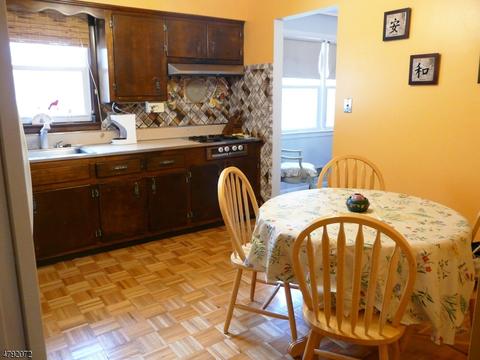 17 Kemp Dr, Springfield, NJ 07081 photo 7