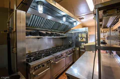 195 Mountainview Blvd, Wayne, NJ 07470 photo 10