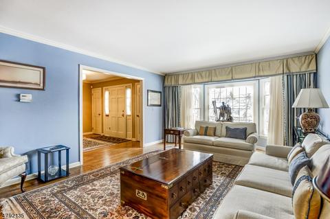 8 Pine Ave, Madison, NJ 07940 photo 5