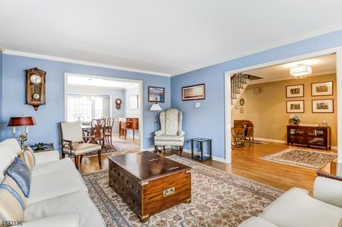 8 Pine Ave, Madison, NJ 07940 photo 4