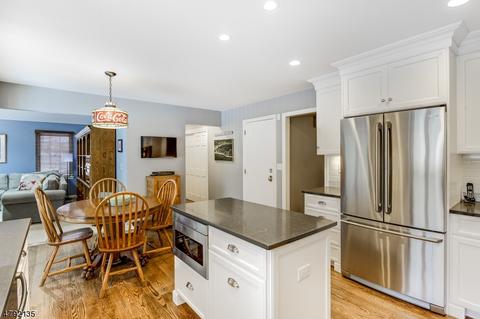 8 Pine Ave, Madison, NJ 07940 photo 11