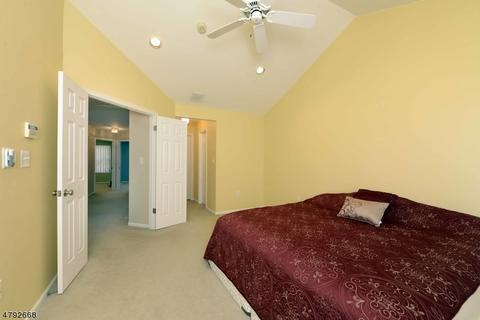 202 Warbler Dr, Wayne, NJ 07470 photo 17