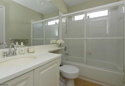 202 Warbler Dr, Wayne, NJ 07470 photo 23