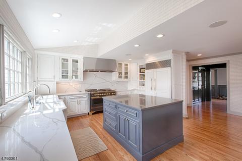 85 Lowery Ln, Mendham, NJ 07945 photo 4