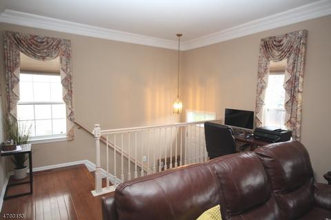 119 Bobolink Ct, Wayne, NJ 07470 photo 3