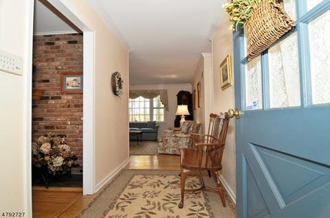 43 Mockingbird Rd, Hackettstown, NJ 07840 photo 2