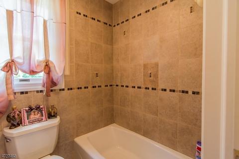 4 Claire Ct, Wayne, NJ 07470 photo 20