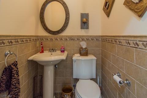 4 Claire Ct, Wayne, NJ 07470 photo 9