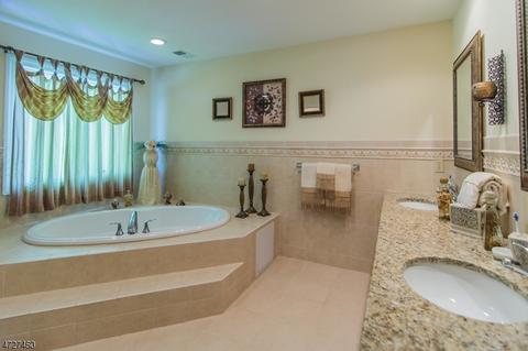 4 Claire Ct, Wayne, NJ 07470 photo 15