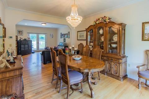 4 Claire Ct, Wayne, NJ 07470 photo 4