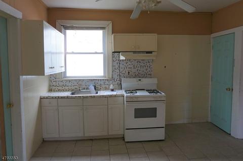 33-35 Dekalb Ave, Plainfield, NJ 07063 photo 10