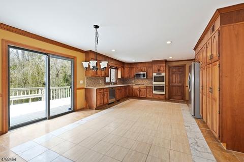 147 Black Brook Rd, Hampton, NJ 08827 photo 9