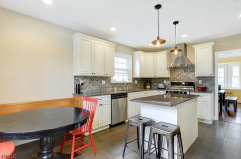 31 Elberta Rd, Maplewood, NJ 07040 photo 4