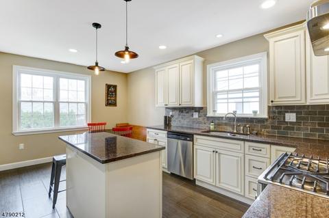 31 Elberta Rd, Maplewood, NJ 07040 photo 2