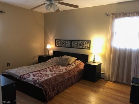 711 Ratzer Rd, Wayne, NJ 07470 photo 5