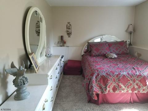 711 Ratzer Rd, Wayne, NJ 07470 photo 6