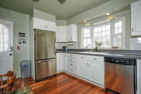 103 Summit Ave, Waldwick, NJ 07463 photo 5