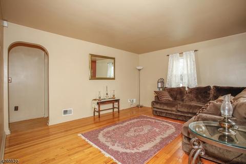 103 Summit Ave, Waldwick, NJ 07463 photo 4