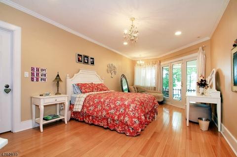 653 Terhune Dr, Wayne, NJ 07470 photo 13