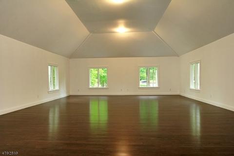 653 Terhune Dr, Wayne, NJ 07470 photo 18