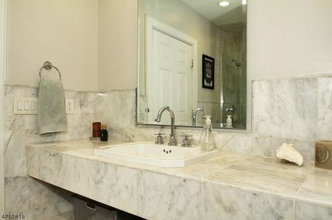 653 Terhune Dr, Wayne, NJ 07470 photo 16