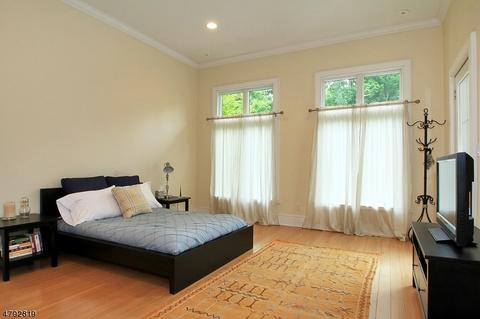 653 Terhune Dr, Wayne, NJ 07470 photo 17