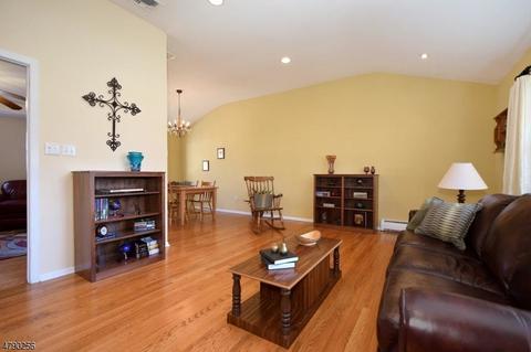 246 River Bend Rd, Berkeley Heights, NJ 07922 photo 12