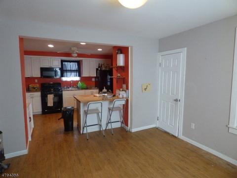 604 E 6th St, Plainfield, NJ 07060 photo 3