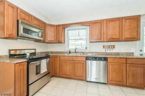 405 E Valley View Ave, Hackettstown, NJ 07840 photo 5