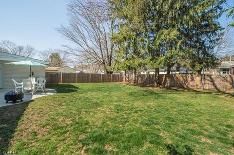 405 E Valley View Ave, Hackettstown, NJ 07840 photo 2