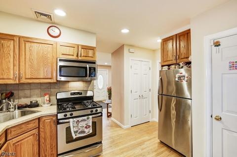 338 3rd St, Saddle Brook, NJ 07663 photo 6