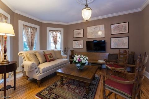 56 Christopher St, Montclair, NJ 07042 photo 4